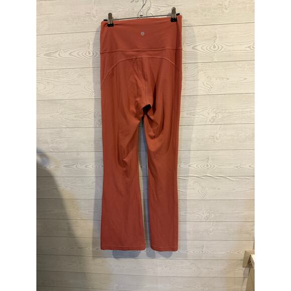 Lululemon Groove Super-High-Rise Flared Pant Nulu in the color Spiced Chai SZ 6 - Picture 2 of 4